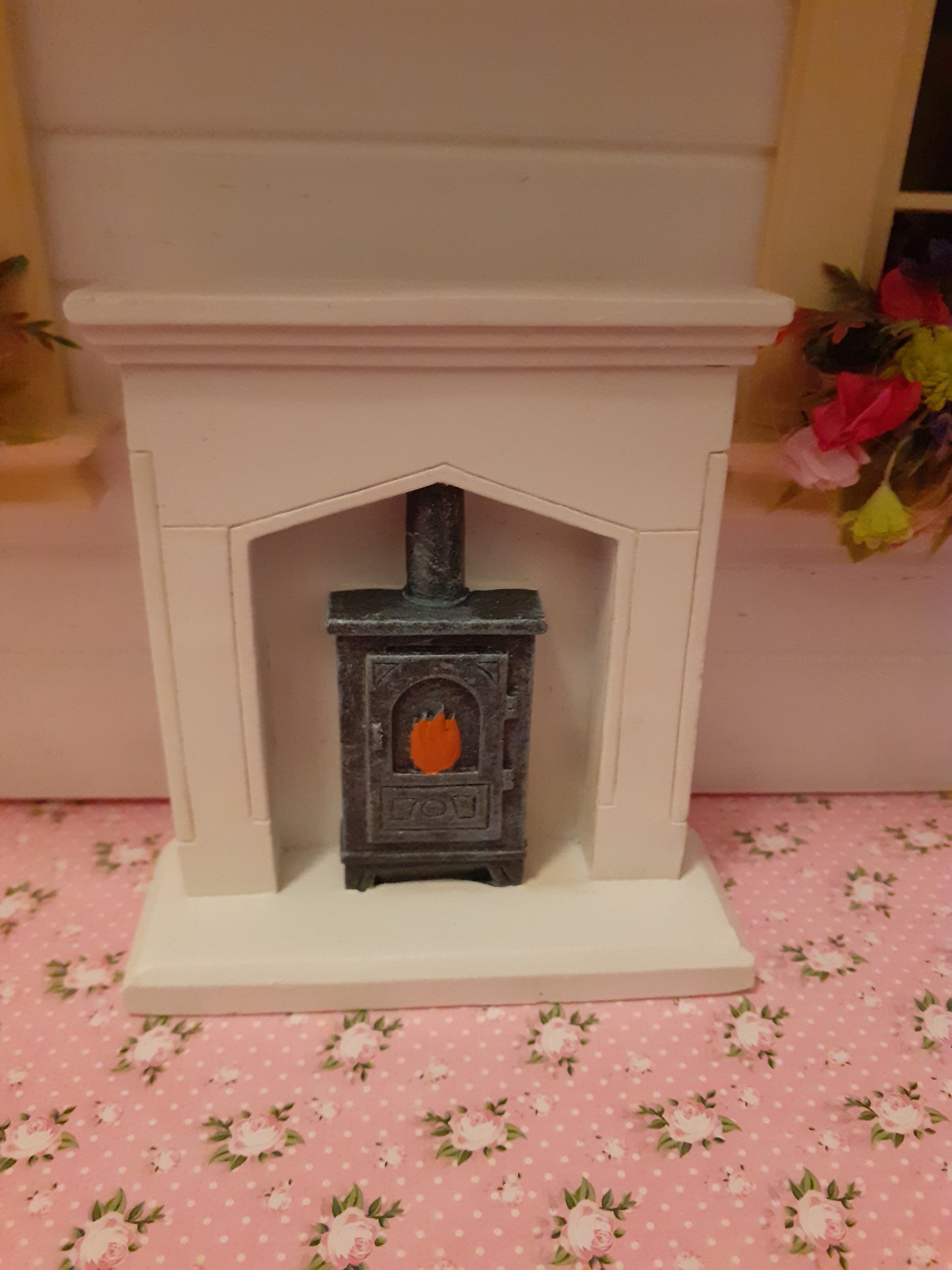 Log Burner with Fire Surround